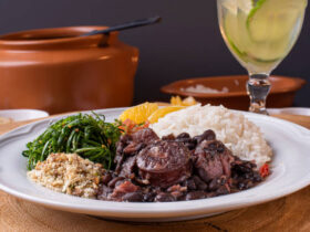 Veja essa receita de feijoada light, e saiba como fazer uma feijoada mais básica