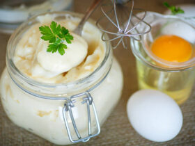 Easy Homemade Mayonnaise: The Best Creamy Recipe 6 Maionese caseira, fácil e que rende bastante. Saiba como fazer
