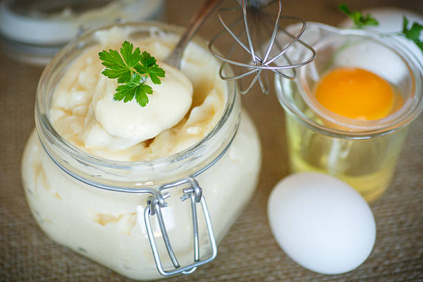 Easy Homemade Mayonnaise: The Best Creamy Recipe 1 Maionese caseira, fácil e que rende bastante. Saiba como fazer