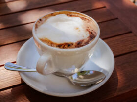 The Easiest Creamy Coffee Recipe You'll Ever Make 9 O café cremoso mais fácil que você já viu