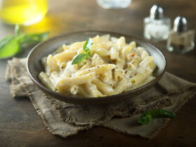 The Creamy Pasta Recipe That Will Have You Licking the Plate 6 O macarrão cremoso que vai fazer você querer lamber o prato