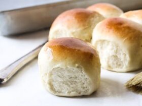 The Softest Powdered Milk Bread Recipe You'll Ever Make 9 O pão de leite em pó mais macio e delicioso que você já experimentou. Aprenda agora mesmo