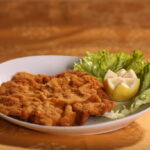 Prepare um delicioso bife à milanesa no forno