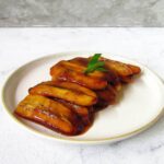 Prepare uma deliciosa banana caramelizada, no micro-ondas