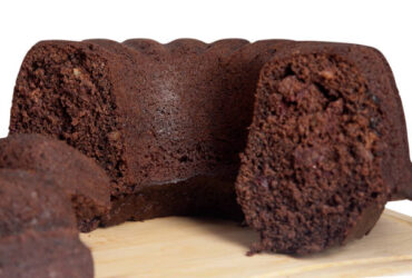 Saiba como preparar um bolo de chocolate sem farinha