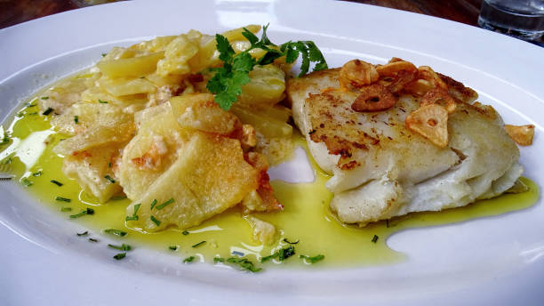 Budget-Friendly Baked Hake Fillet for Good Friday 1 Uma opção mais econômica para sua sexta-feira santa - Filé de merluza ao forno