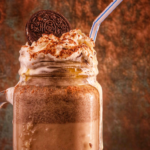 Chocolate quente de oreo. Irresistível e delicioso