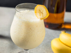 Daiquiri de Banana. Conheça esse drink tropical 9 Daiquiri de Banana. Conheça esse drink tropical
