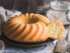 Cozy Afternoon Treat: Delicious Brazilian Tapioca Cake (Bolo de Goma) 12 Deixe seu café da tarde aconchegante, com esse delicioso bolo de goma