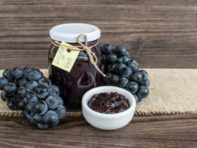 Simple 3-Ingredient Purple Grape Jam Recipe 9 Geleia de uva roxa, feita com apenas três ingredientes