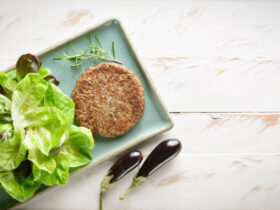 Flavorful Eggplant Burger: You’ll Be Amazed! 12 Hambúrguer de beringela. Você vai se surpreender com o sabor