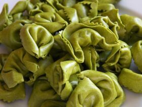 Massa fresca de espinafre para utilizar em qualquer receita