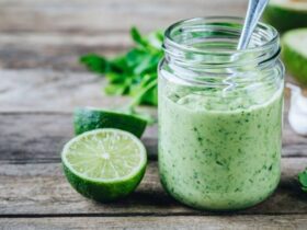 Molho verde de alho, um ótimo acompanhamento para os seus petiscos