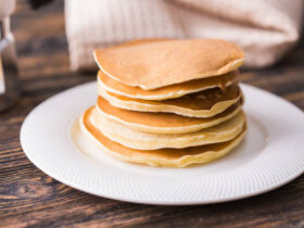 Healthy Whole Wheat & Dairy-Free Pancakes Recipe 9 Panqueca integral e sem lactose, para incluir na sua dieta