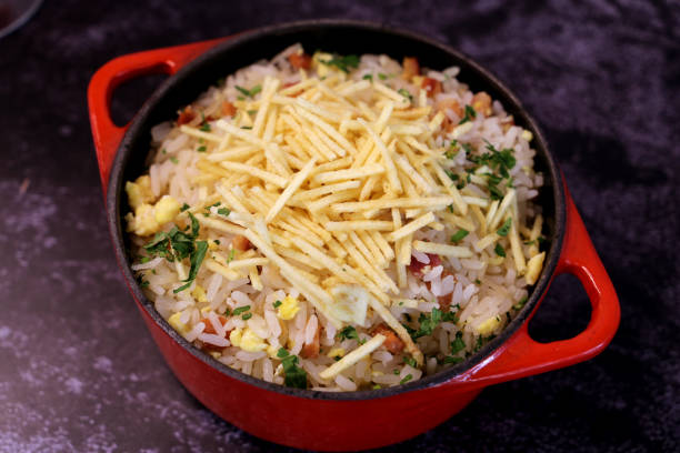 Elevate Your Lunch with This Easy Arroz Biro-Biro Recipe 1 Transforme o arroz na estrela do seu almoço, com essa receita de arroz biro-biro