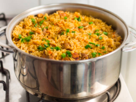 Mineiro-Style Seasoned Rice: A Brazilian Culinary Journey 9 Arroz Temperado do Mineiro. Um Prato que te faz viajar pelo paladar