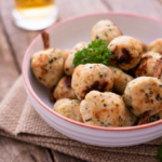 Almôndegas de frango. Inove na cozinha com essa opção saudável e saborosa