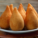 Coxinha de Mandioca. Ela vai conquistar seu paladar
