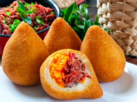 Yuca Coxinha with Shredded Beef and Cheddar: A Crowd-Pleasing Appetizer 12 Coxinha de Mandioca com Carne Seca e Cheddar. Um Petisco para Surpreender