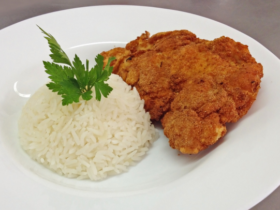 Lombo suíno à milanesa com coco. Explosão de sabores