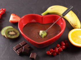 Fondue de chocolate em casa. Saiba como preparar essa delícia