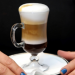 Moka: Aprenda a fazer essa bebida com café, leite e chocolate