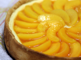 A receita mais deliciosa e fácil de torta de pêssego, que você vai encontrar