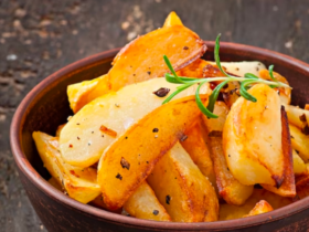 Air Fryer Potato Wedges: A Quick and Delicious Snack Recipe 9 Batata Canoa na Air Fryer: Uma Receita Prática e ótima para um petisco
