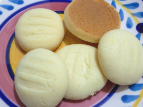 Easy 3-Ingredient Cornstarch Cookies (Melt-in-Your-Mouth) 9 Biscoito de Maizena com Apenas 3 Ingredientes