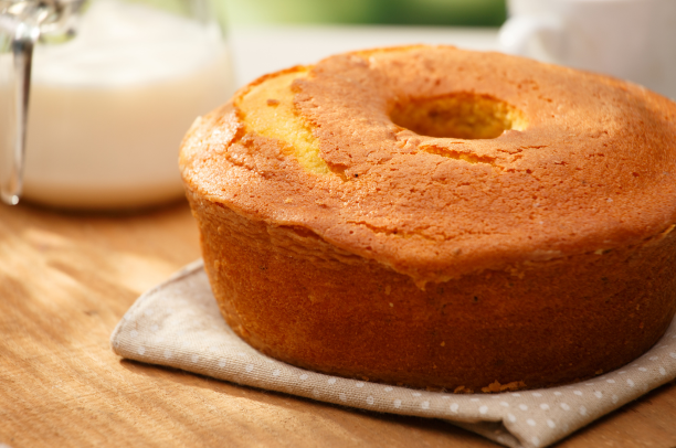 Bolo simples, o famoso bolo de bolo. Super fácil e aconchegante 1 Bolo simples, o famoso bolo de bolo. Super fácil e aconchegante