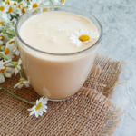 Leite de Camomila anti-inflamatório - Uma Bebida saborosa para melhorar o sono