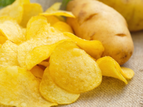 Easy Homemade Crispy Baked Potato Chips: The Ultimate Snack 15 Receita de Batata Chips Crocante: Aprenda a fazer o melhor petisco