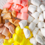 Bala de Coco Colorida: Um Festival de Cores e Sabores Irresistível