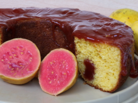 Bolo de Fubá com Goiabada: Cheio de Sabor e Texturas