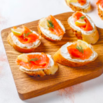 Deliciosos Canapés de Salmão para Surpreender seus Convidados