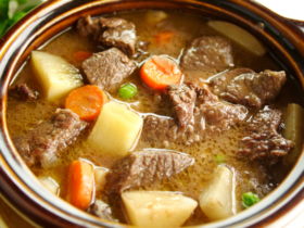 Hearty Beef Stew with Vegetables: A Perfect Comfort Food Recipe 12 Ensopado de Carne com Legumes: Uma comida reconfortante