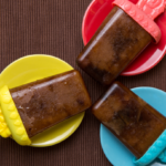 Picolés de Coca-Cola - Transforme a Bebida em uma Deliciosa Sobremesa Gelada