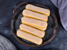 Homemade Ladyfingers Recipe: Simple & Delicious 6 Biscoito Champanhe caseiro: Uma Receita Simples e Deliciosa