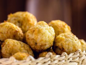 Healthy Sweet Potato Fritters Recipe 12 Bolinho de Batata Doce: Uma Delícia Nutritiva para Todos os Dias