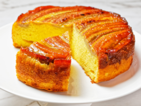 Bolo de Banana Caramelada: Uma Sobremesa Divina