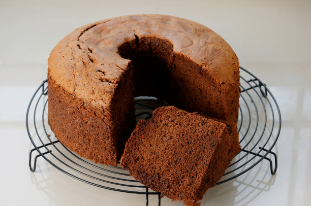 Easy Blender Chocolate Cake: A Simple & Irresistible Recipe 1 Bolo de Chocolate de Liquidificador: Uma Receita Irresistível