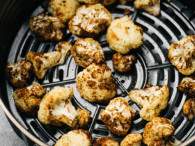 Air Fryer Roasted Cauliflower: A Healthy & Crispy Side Dish 24 Receita de Couve-Flor Grelhada na Air Fryer: Praticidade e sabor