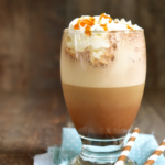 Frappuccino de Caramelo feito em casa