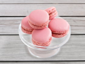 Homemade Peanut Flour Macarons: An Artisan Delight 15 Macaron com farinha de amendoim. Artesanal e surpreendente
