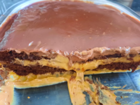 Pão de Mel na Travessa: Uma Sobremesa Deliciosa para Compartilhar