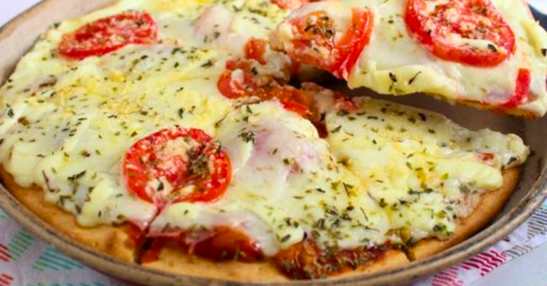 Pizza Caseira de Liquidificador: A Receita Simples e Saborosa Que Você Vai Amar 1 Pizza Caseira de Liquidificador A Receita Simples e Saborosa Que Você Vai Amar