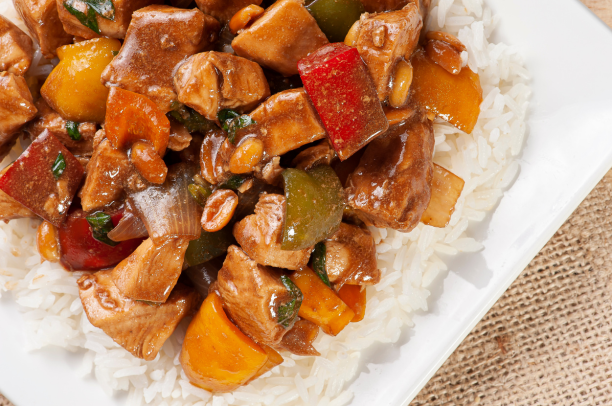 Quick and Easy Chicken Stir-Fry Recipe 1 Prepare um delicioso frango xadrez, com poucos ingredientes