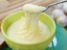 Aligot: O Purê de Batata com Dois Queijos que Conquista Paladares 12 Aligot: O Purê de Batata com Dois Queijos que Conquista Paladares