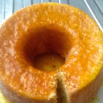 Calda de Laranja Dourada: Transforme seu Bolo em uma Obra de Arte Culinária