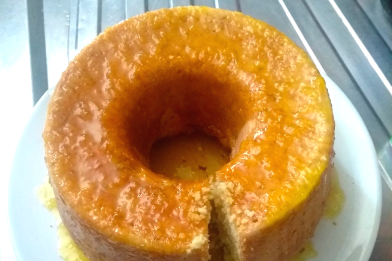 Calda de Laranja Dourada: Transforme seu Bolo em uma Obra de Arte Culinária 1 Calda de Laranja Dourada: Transforme seu Bolo em uma Obra de Arte Culinária